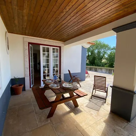 Casa Do Monte Lourinha (Lisbon)